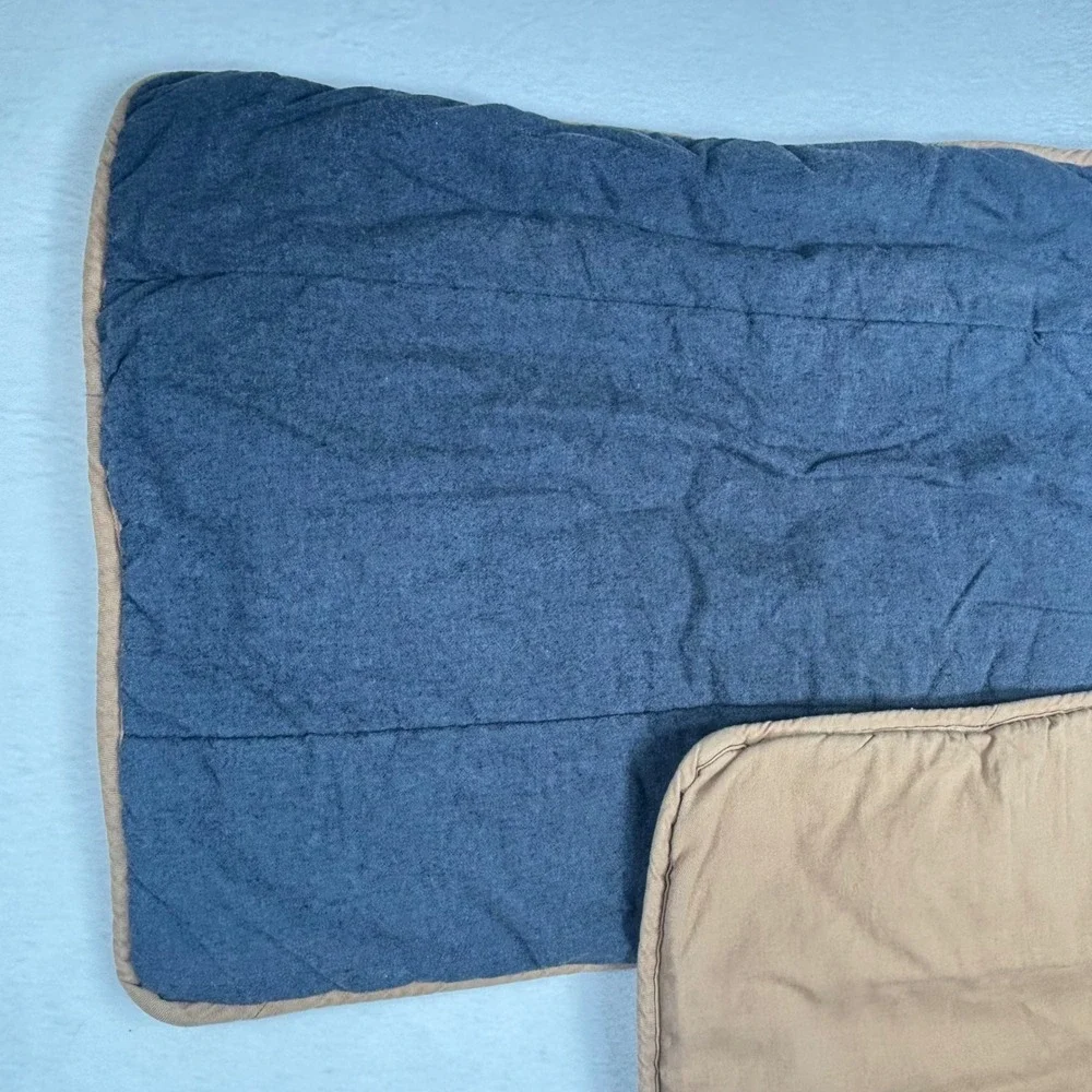 Pottery Barn Dorm Standard Pillow‎ Shams Set of 2 Navy Blue Tan Chambray Quilted